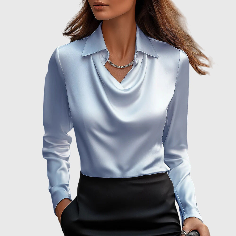 Van Laar | Blouse met luxe glans en plooihals