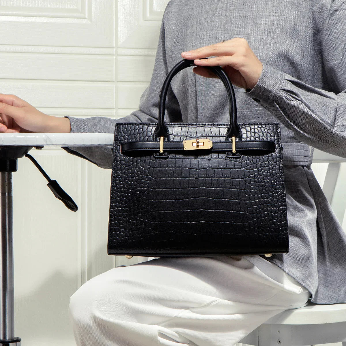 Van Laar® | The Allure Croco Bag